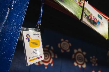 Absolwenckie potupaje na UMK [fot. Szymon Zdziebło]